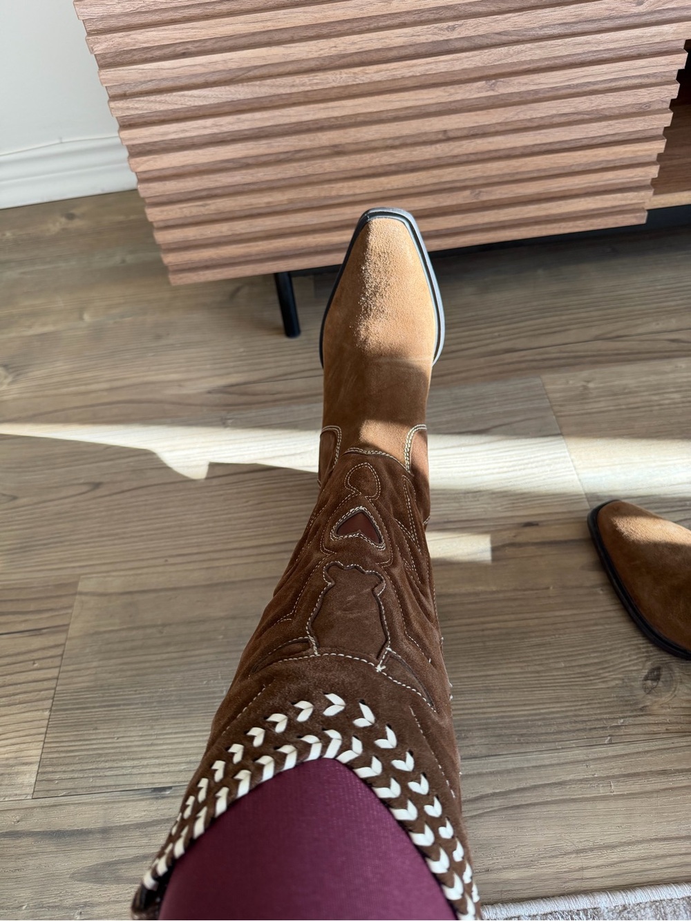 ZARA Brown Suede Western Cowboy Boots with White Whipstitch Trim size 9 - Picture 4 of 4